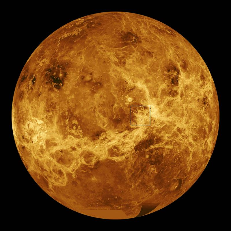 Venera ima premer 12 tisoč kilometrov in je malo manjša od Zemlje. Nima aktivne tektonike. Položaj Maat Monsa je označen s črnim okvirjem. Foto: Robert Herrick/UAF