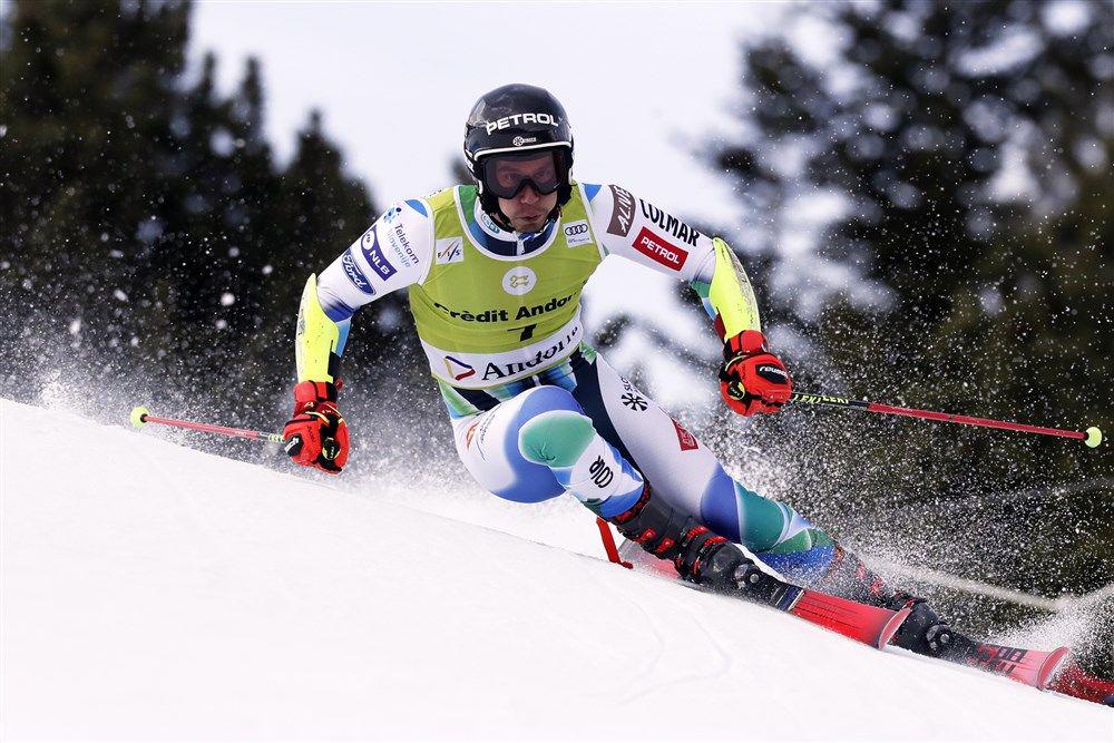 Žan Kranjec did not do well in the spring conditions (the track was salted).  Photo: EPA