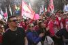 V Milanu protest proti zahtevi vlade po prenehanju registracij otrok istospolnih parov