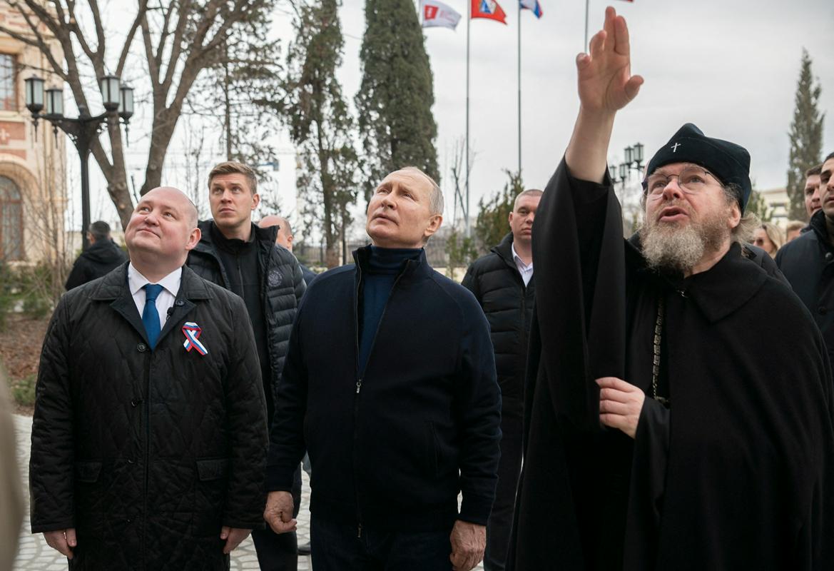 Putin med obiskom Sevastopola na Krimu. Foto: Reuters