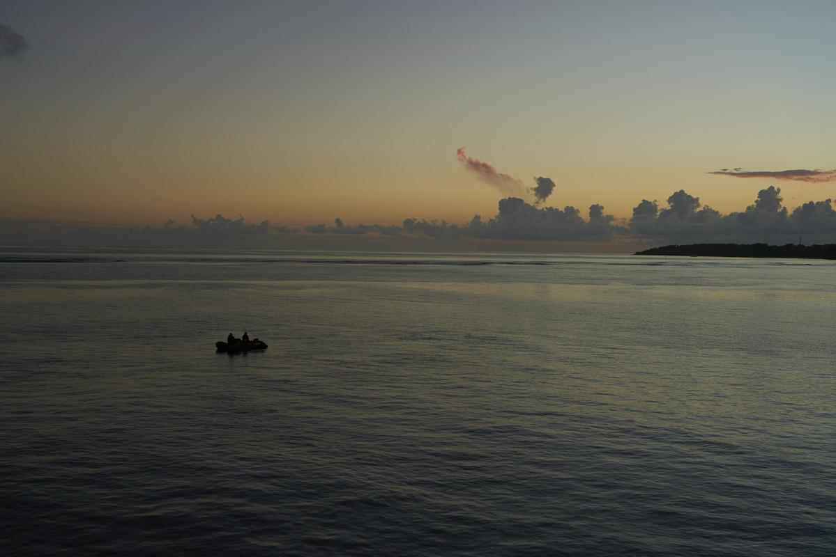 Marca letos je sejšelska vojska v sodelovanju s francoski silami na ladji v Indijskem oceanu zahodno od največjega otoka Mahe zasegla več kot tono heroina, kar je rekordna količina zaseženega heroina. Foto: AP
