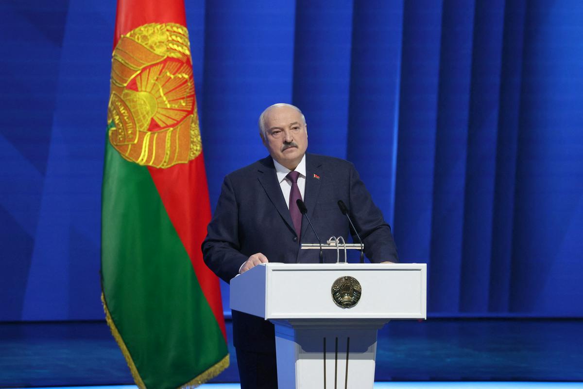 Aleksander Lukašenko med televizijskim nagovorom. Foto: Reuters