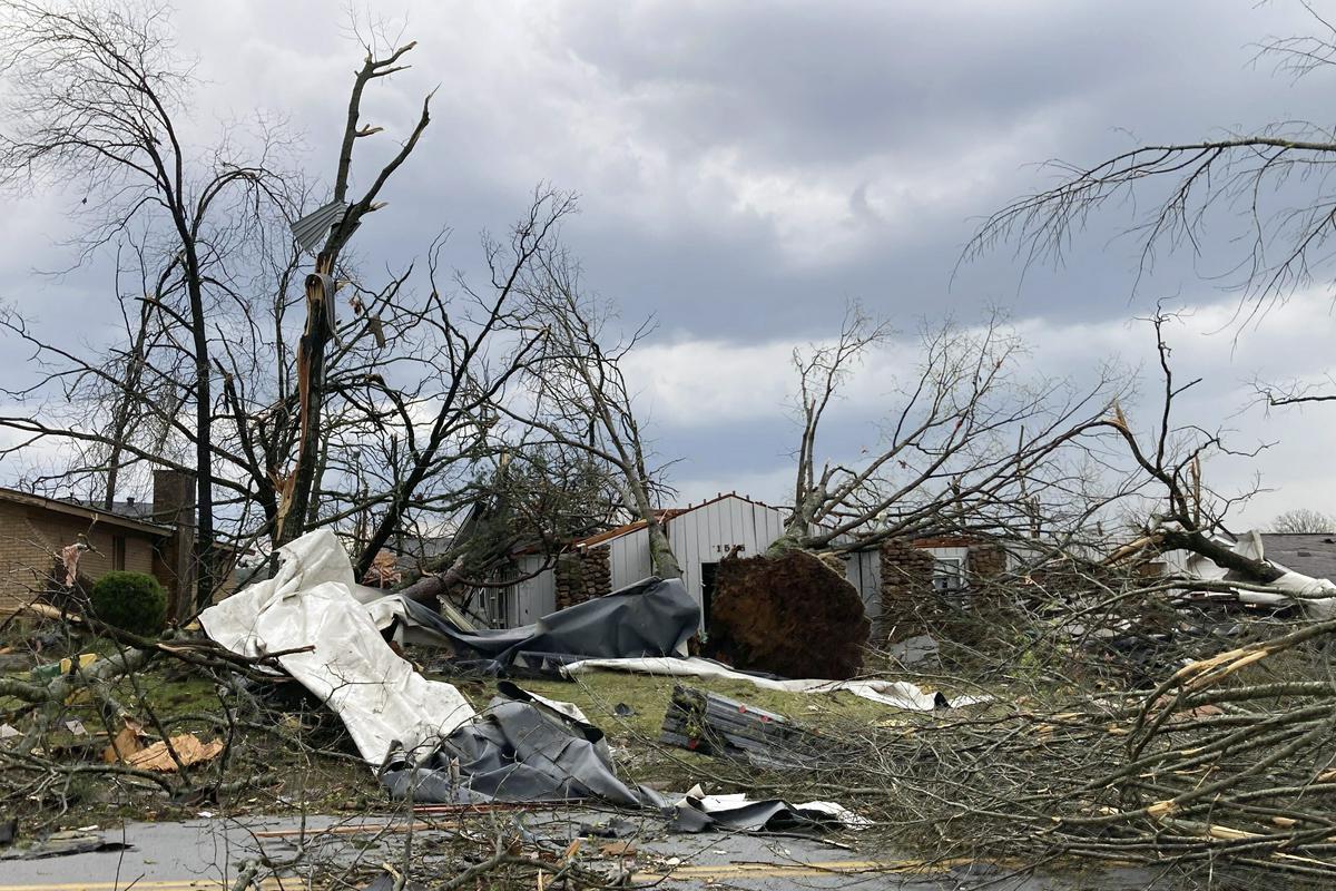 Posledice divjanja tornada v Little Rocku v Arkansasu. Foto: AP
