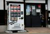 Avtomat na Japonskem prodaja meso medvedov, ki zatavajo v mesto