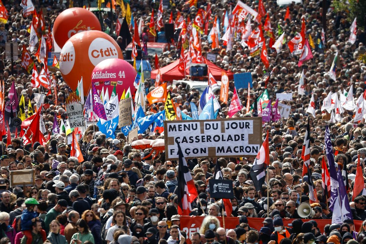 in-france-protest-rallies-against-raising-the-retirement-age-by-two