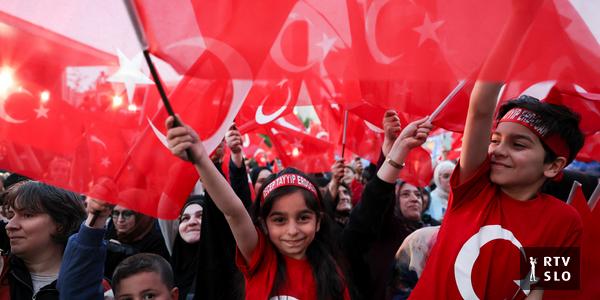 Vor der Türkei liegen weitere 12 Tage voller Spannung und Unsicherheit