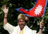 Nepalski šerpa podrl lastni rekord s 27 vzponi na Everest