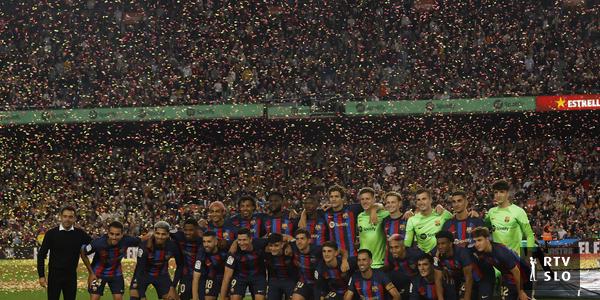 Barca feierte den Titel und La Real siegte nach 32 Jahren im Camp Nou
