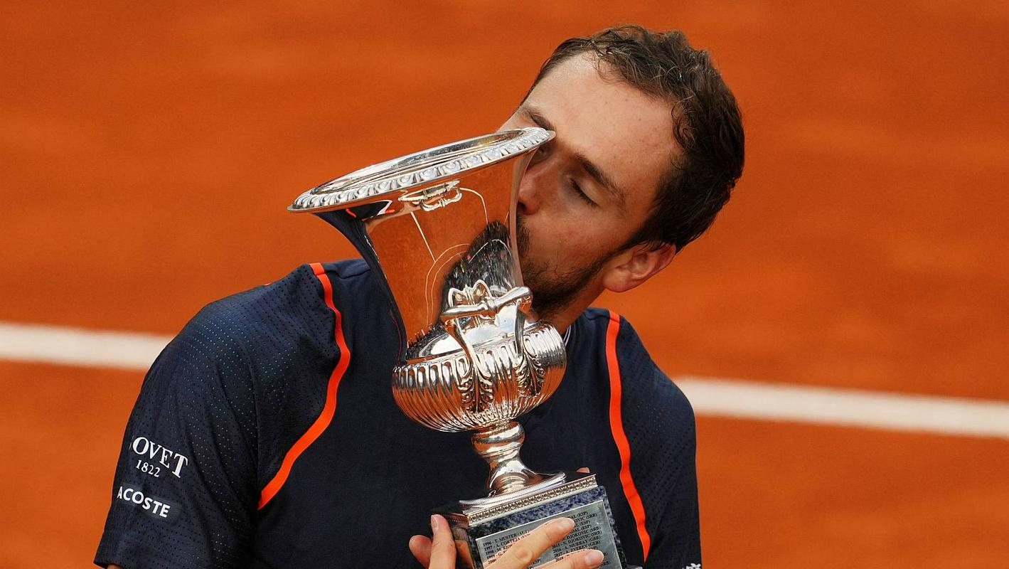 Daniil Medvedjev je osvojil svoj prvi turnir ATP na pesku.  Foto: Reuters