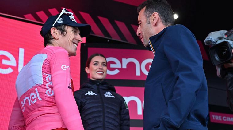 Two-time Giro winner Vincenzo Nibali also hailed the pink shirt.  Photo: EPA