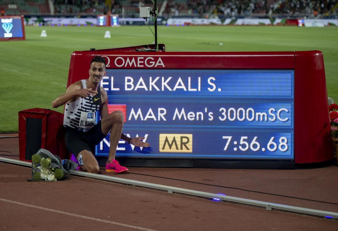Soufiane El Bakkali je navdušil navijače z rekordom mitinga na 3000 m z zaprekami. Foto: EPA