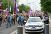 Nekateri udeleženci protesta upokojencev pred stavbo RTV-ja žaljivi in nasilni do novinarjev