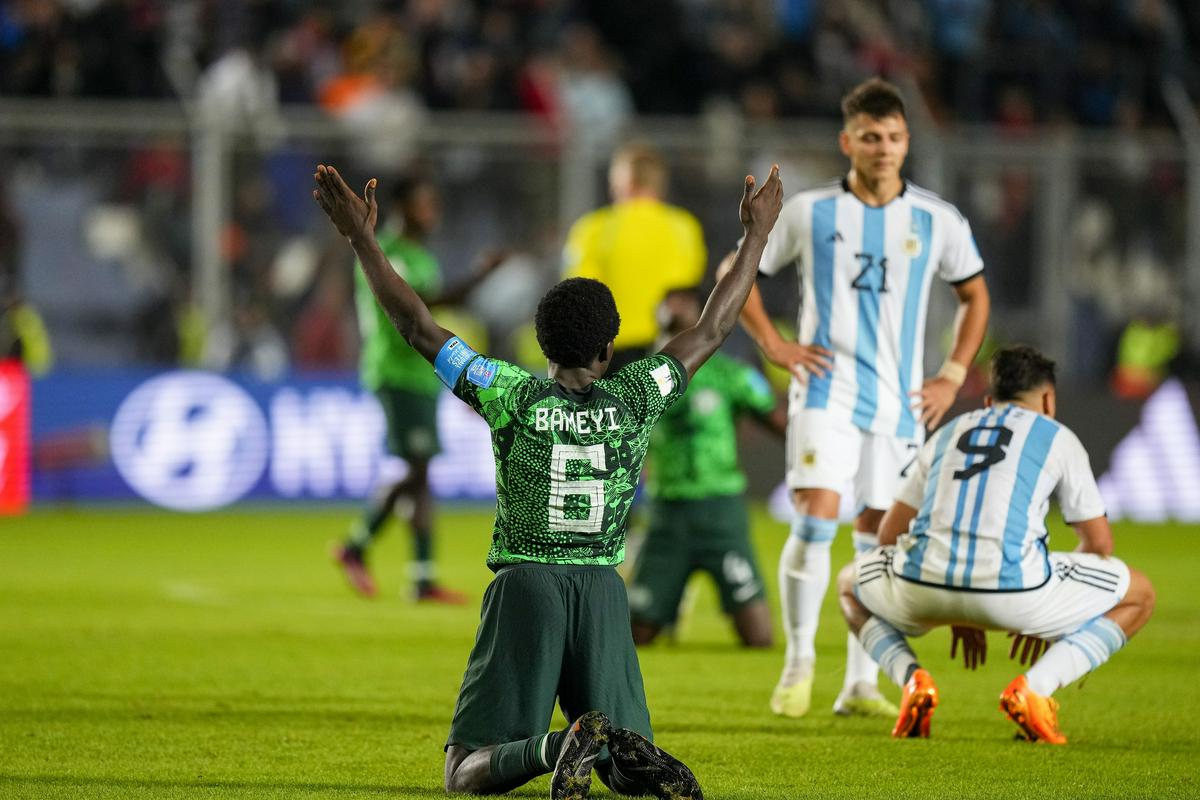 Nigerijci so z dvema goloma v zadnje pol ure šokirali Argentince. Foto: AP