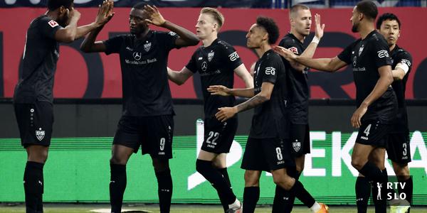 Stuttgart bleibt in der Elite, während Hamburg zum sechsten Mal in Folge in der zweiten Liga spielt