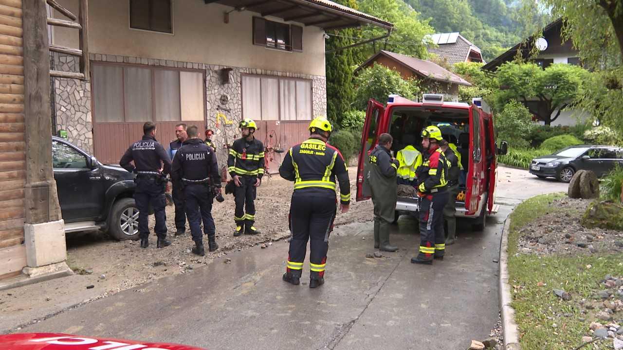 V iskalni akciji so sodelovali policisti in druge službe reševanja. Foto: Televizija Slovenija/Naglav Gregor