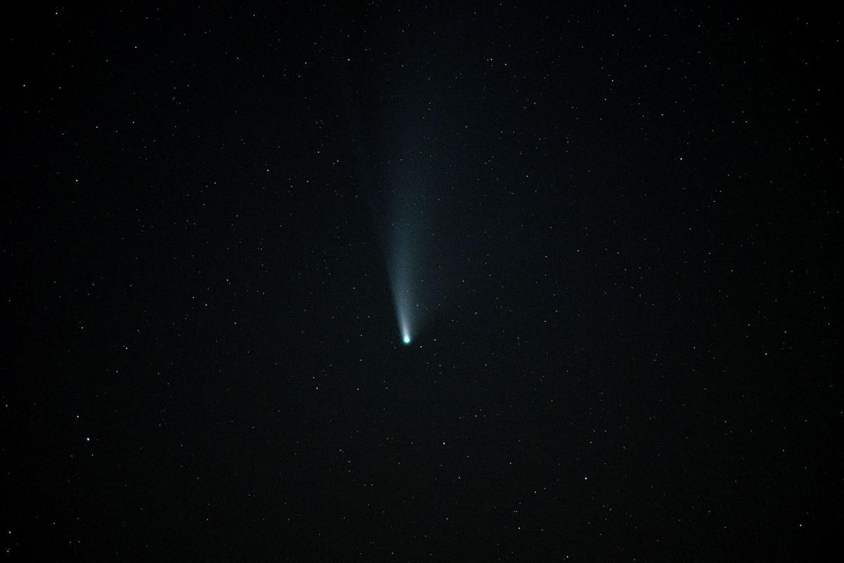 Naravni kometi so veliko večji od predvidenega umetniškega kometa. Najbolj znan Halleyjev komet ima premer kar 15 kilometrov. Foto: EPA