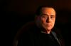 Umrl je nekdanji italijanski premier Silvio Berlusconi