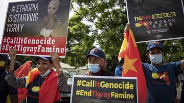 Oboroženi spopadi vse bolj smrtonosni – največ žrtev lani v Etiopiji in Ukrajini