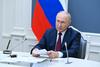 Putin: Rusija se bo še naprej upirala zahodnim sankcijam