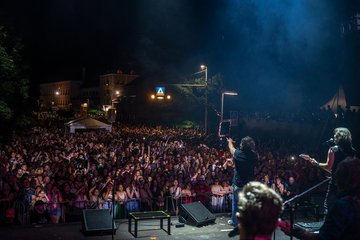 Bliža se 60. festival Pivo in cvetje, obiskovalce pozivajo, naj v Laško pridejo z vlakom