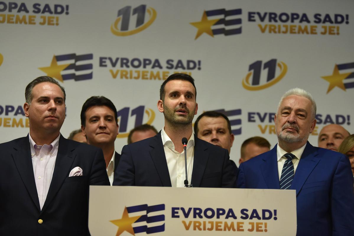 Črnogorski predsednik Milatović mandat za sestavo vlade podelil proevropskemu Spajiću