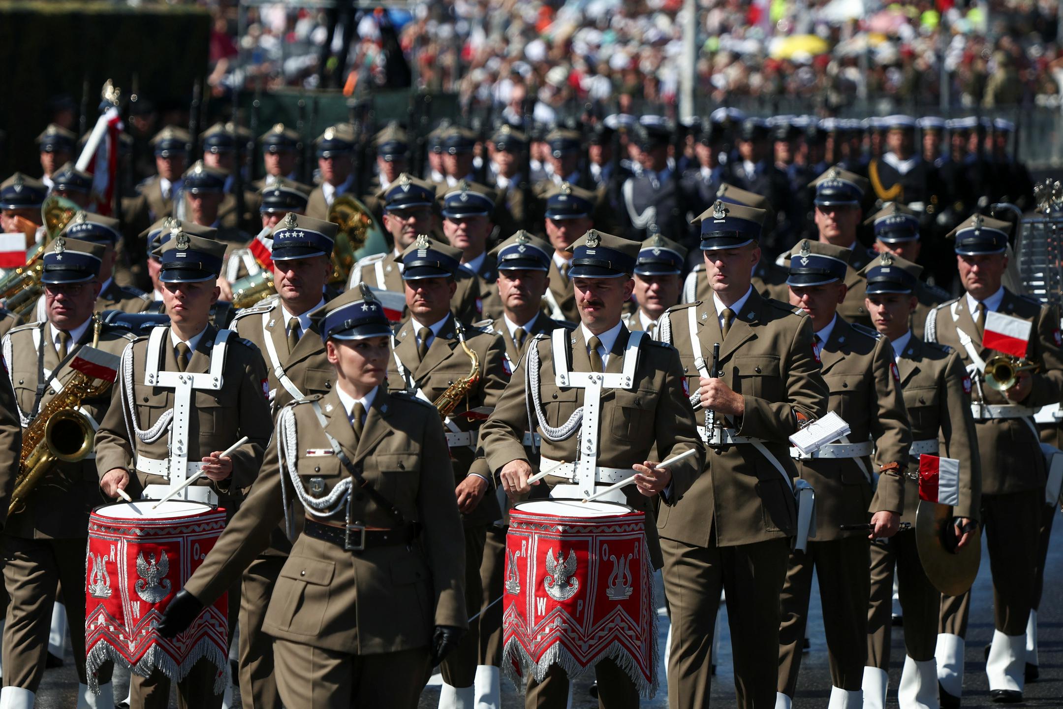 V Varšavi priredili največjo vojaško parado na Poljskem po hladni vojni