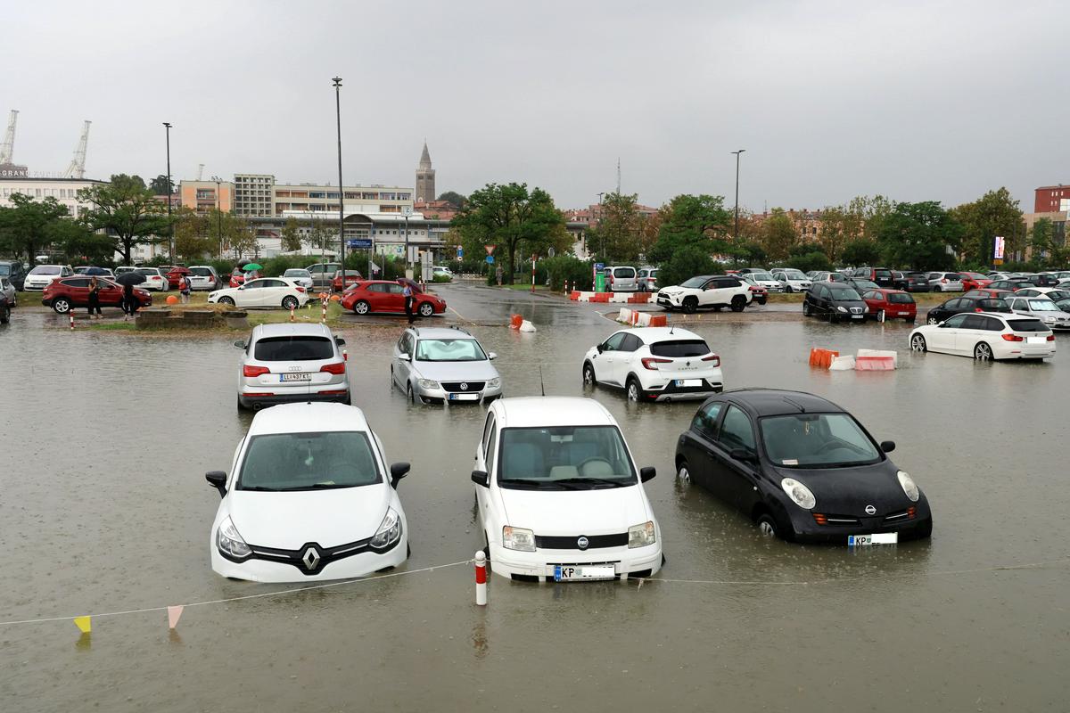 Nedavne poplave v slovenski Istri. Foto: BoBo/Tomaž Primožič