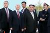 Kim Džong Un po srečanju in zdravici s Putinom že na poti iz Vistočnega