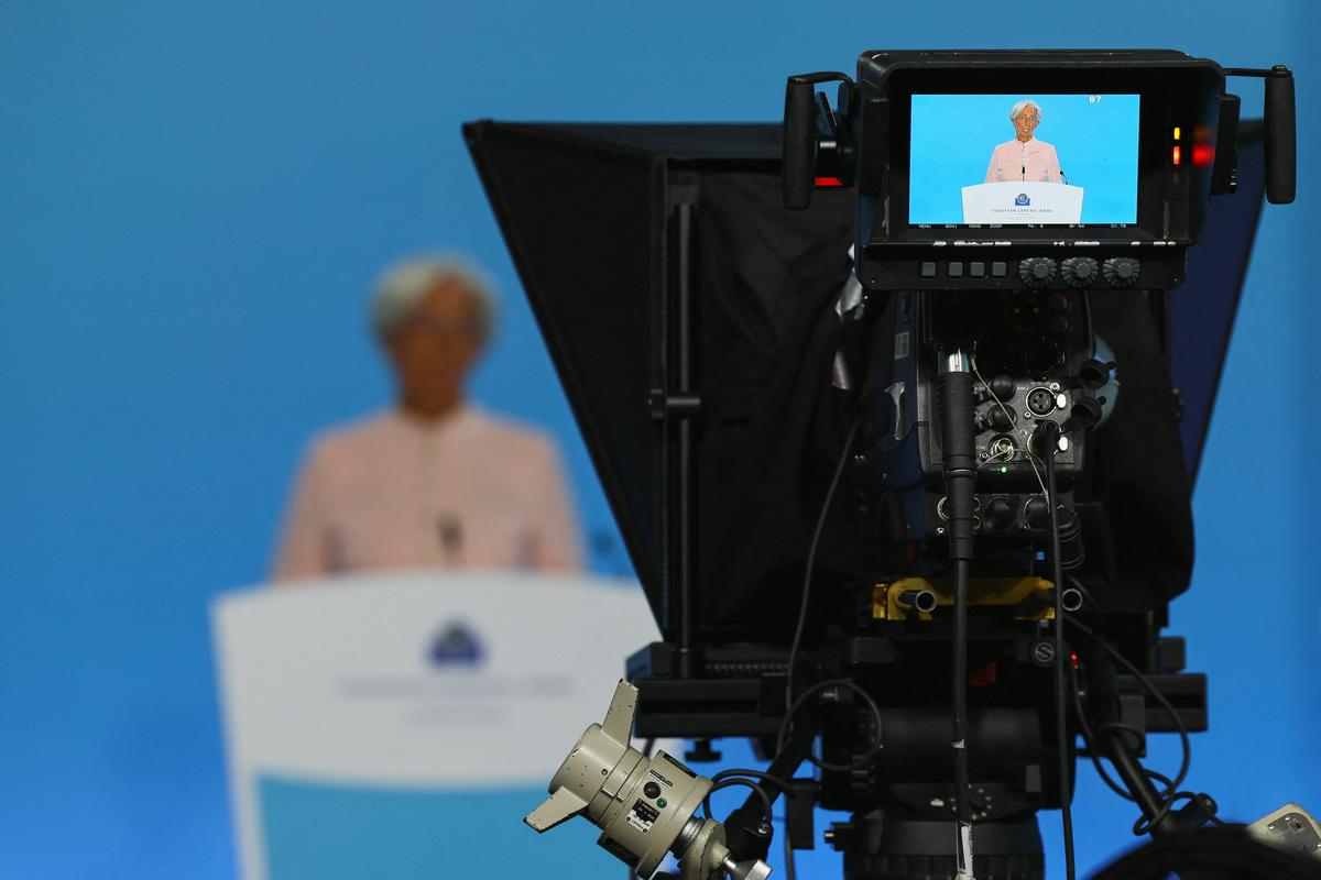 Christine Lagarde se ni izjasnila, ali je bilo tokratno zvišanje obrestnih mer zadnje. Foto: Reuters