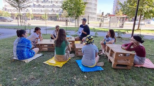 Organizirane so bile tudi delavnice o ulični umetnosti in okoljski trajnosti. Foto: Mladi zmaji/Nina R. Orlić