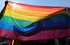 Prelomna odločitev Vatikana, ki je prižgal zeleno luč za blagoslov istospolnih parov