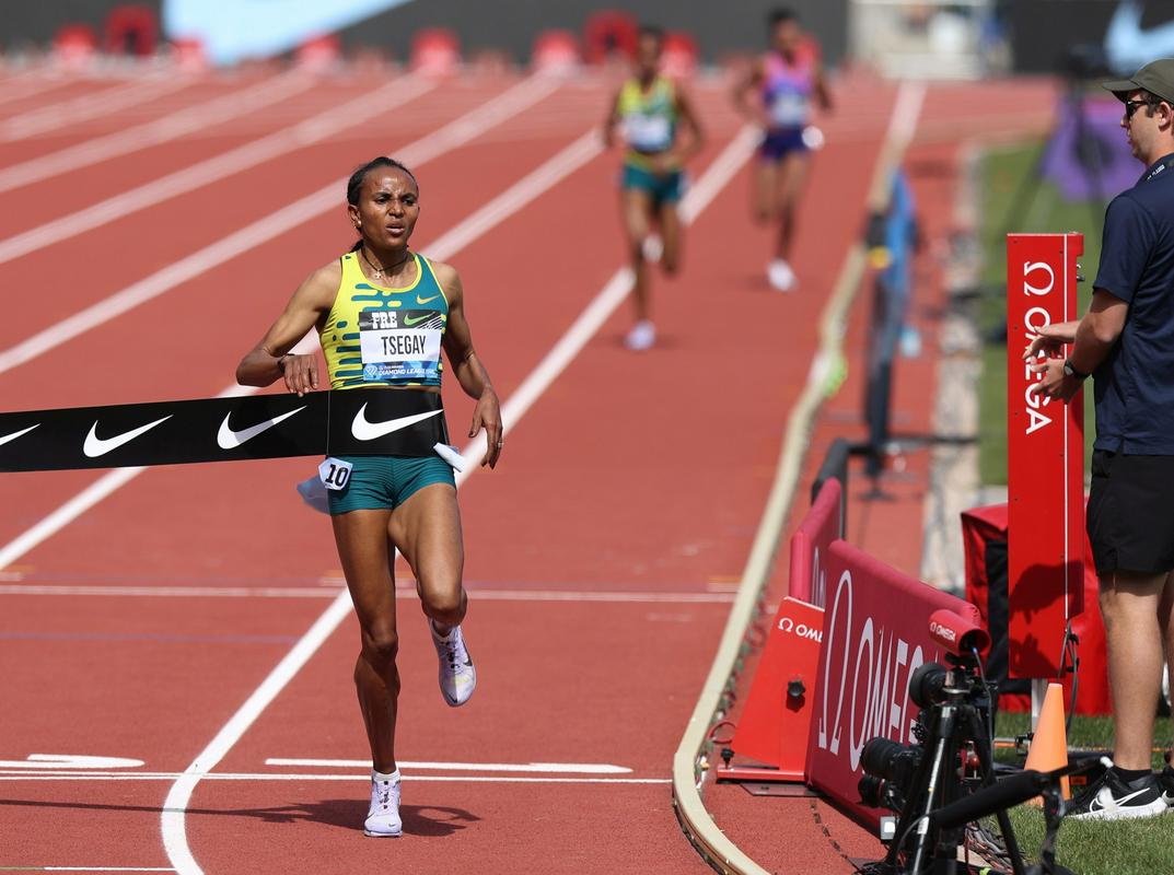 Gudaf Tsegay je postavila izjemen svetovni rekord na 5000 metrov. Foto: EPA