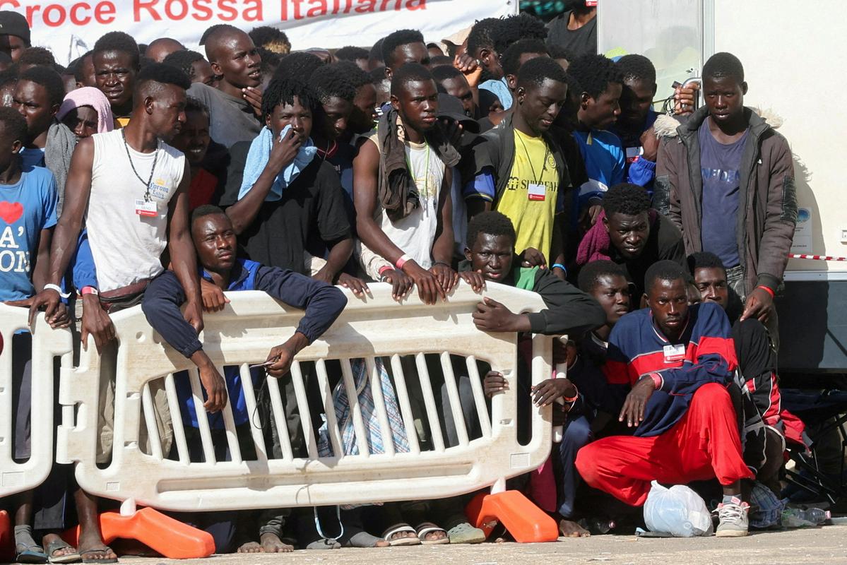 Večina prebežnikov je v Italijo v zadnjem času prišla iz Afrike. Foto: Reuters