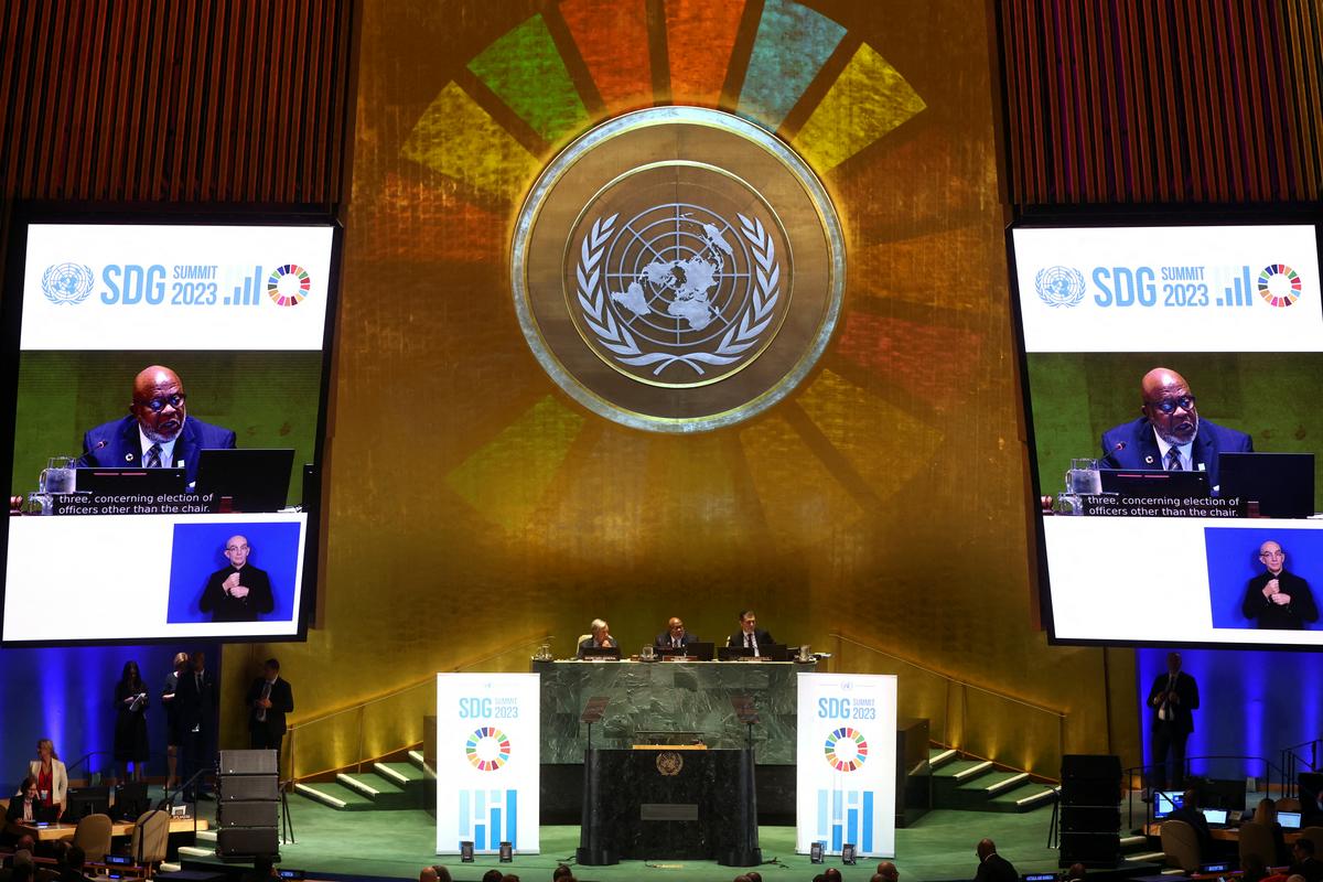 Tema letošnje razprave je obnova zaupanja in oživitev svetovne solidarnosti: pospeševanje ukrepov za agendo 2030 in njenih ciljev trajnostnega razvoja za mir, blaginjo, napredek in trajnost za vse. Foto: Reuters