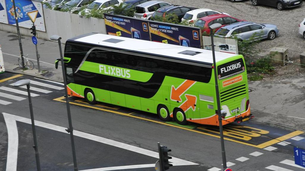Podeljene koncesije za boljši avtobusni javni promet