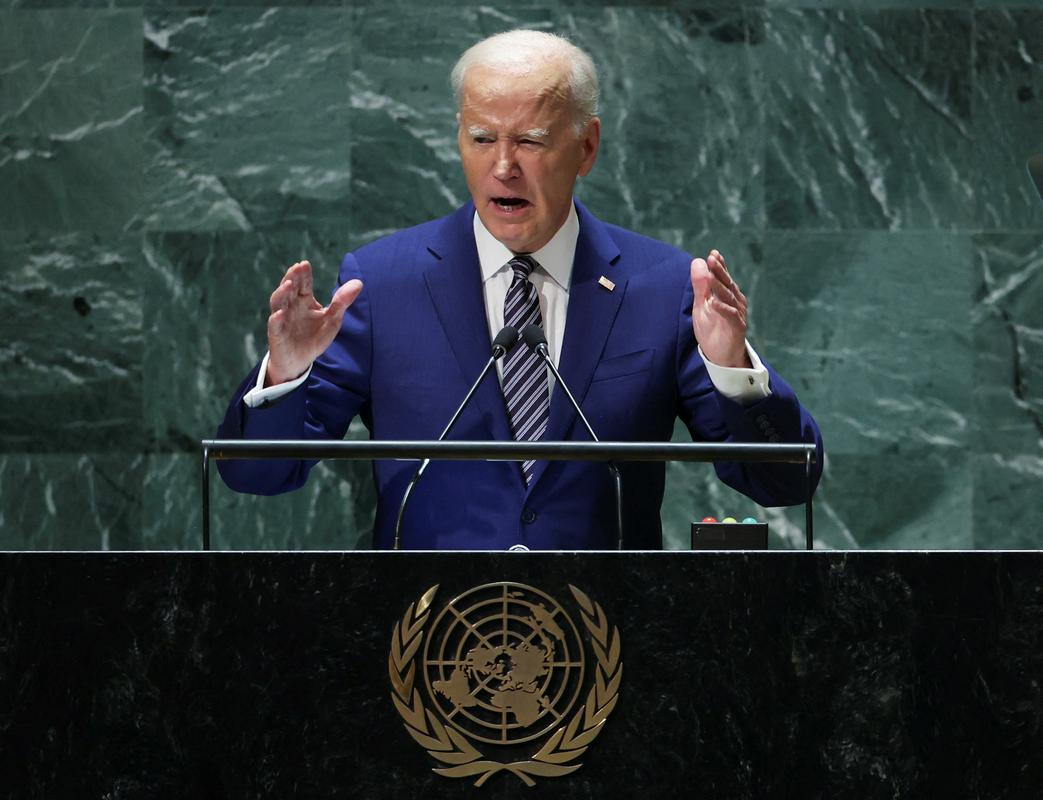 Biden je zatrdil, da ZDA skupaj z zaveznicami stojijo ob strani Ukrajini. Foto: Reuters