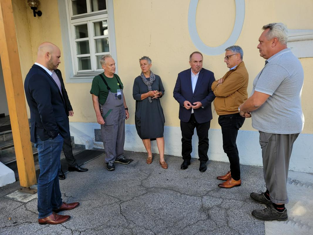 Obisk ministra in sindikalistke v Mariboru. Foto: MGTŠ