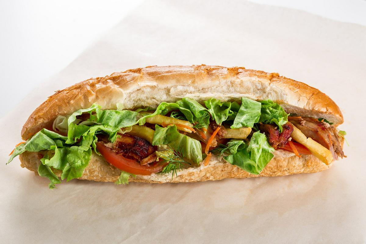 Le kaj želi neznanec sporočiti z odvrženimi sendviči (fotografija je simbolična)? Foto: Pixabay
