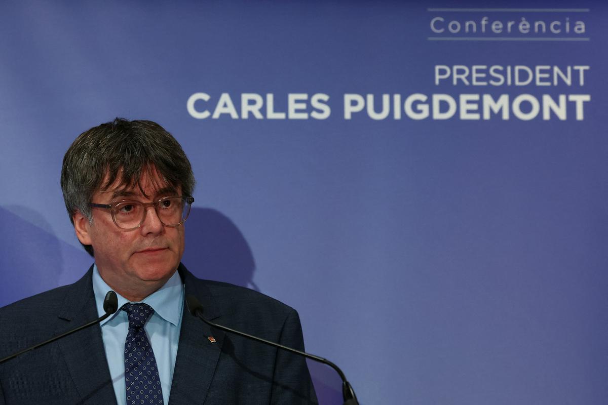 Puigdemont je bil predsednik katalonskega vlade med letoma 2016 in 2017, nato pa odšel v izgnanstvo. Foto: Reuters