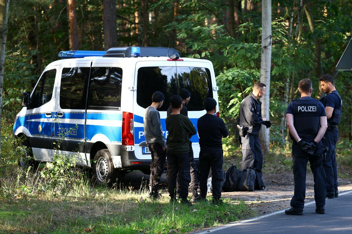 Nadzor nemške policije na meji s Poljsko. Foto: Reuters
