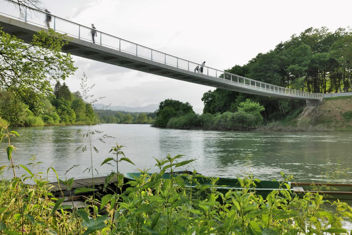 Most za pešče in kolesarje v Irči vasi. Foto: Blaž Budja