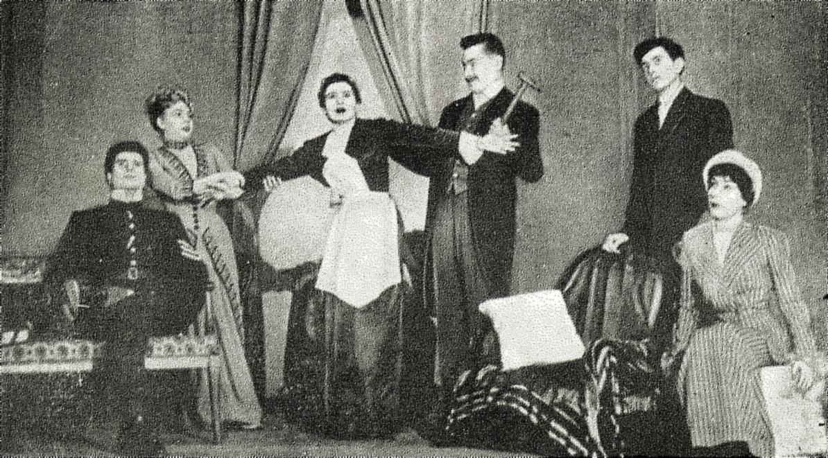 Plešasta pevka v Kijevu leta 1968. Predstava ni nemudoma postala uspešnica, a že v šestdesetih letih je postala mednarodno prepoznavna drama. Foto: Wikimedia Commons
