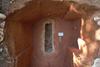 Na gradbišču hotela arheologi odkopali grobnico majevskega veljaka