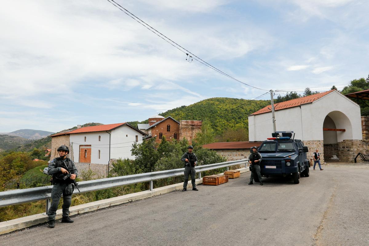 Kosovska policija je v stanju pripravljenosti. Foto: Reuters