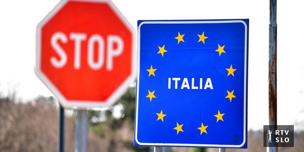 L’Italia vuole sospendere temporaneamente l’accordo di Schengen con la Slovenia, il Ministero non è stato informato