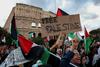 Po svetu potekali protesti v podporo Palestincem in s pozivi k premirju v Gazi