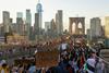 V New Yorku v soboto več tisoč ljudi protestiralo proti napadom Izraela na Gazo