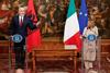 Italija bo v Albaniji postavila dva sprejemna centra za prebežnike