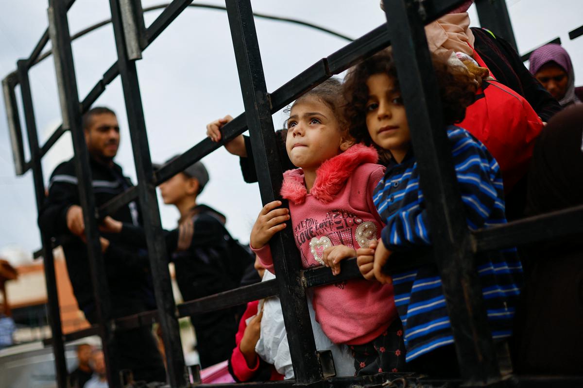 Otroci so največje žrtve vsake vojne. Foto: Reuters