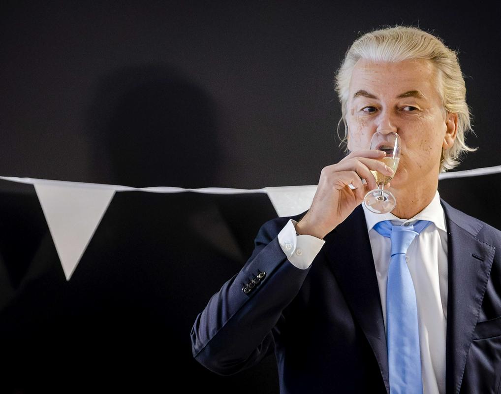 Geertu Wildersu se upravičeno smeji: osvojil je relativno večino. Foto: EPA